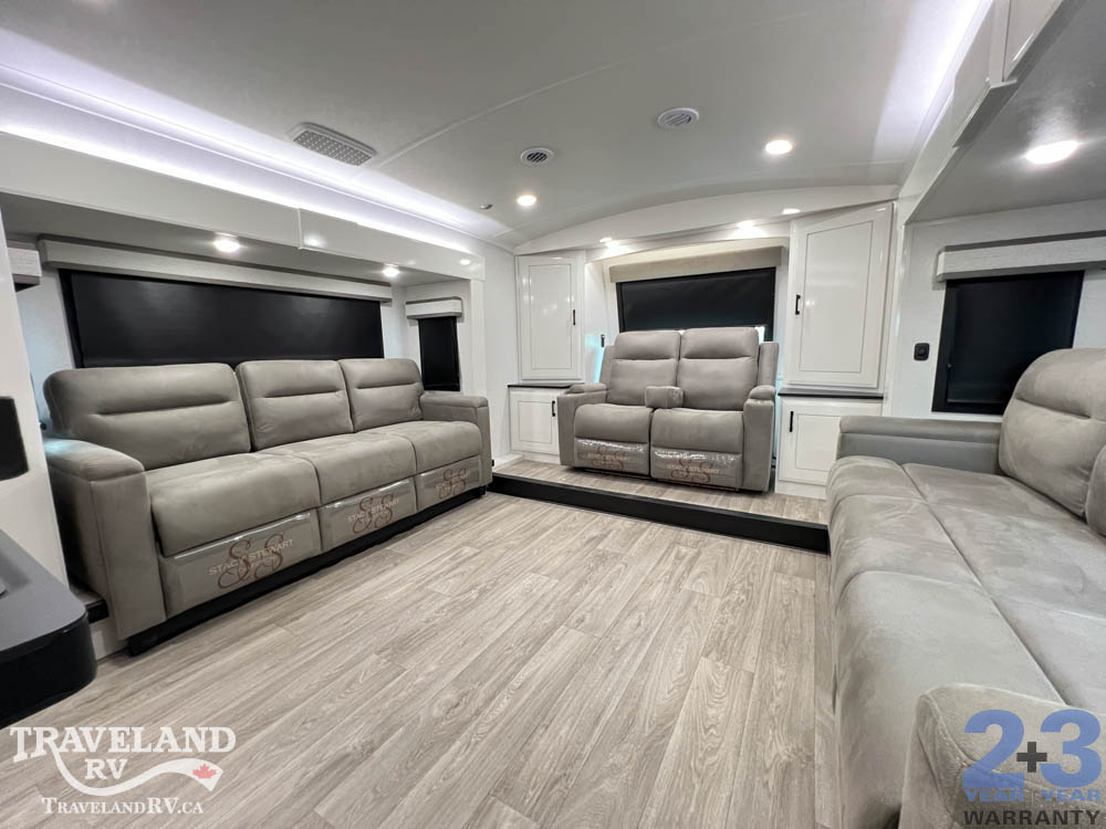 2027 Jayco Pinnacle 39FLOK - Image 35