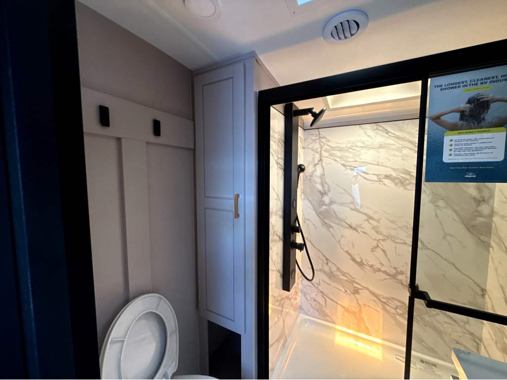 2027 JAYCO NORTH POINT 381CKRE - Image 20
