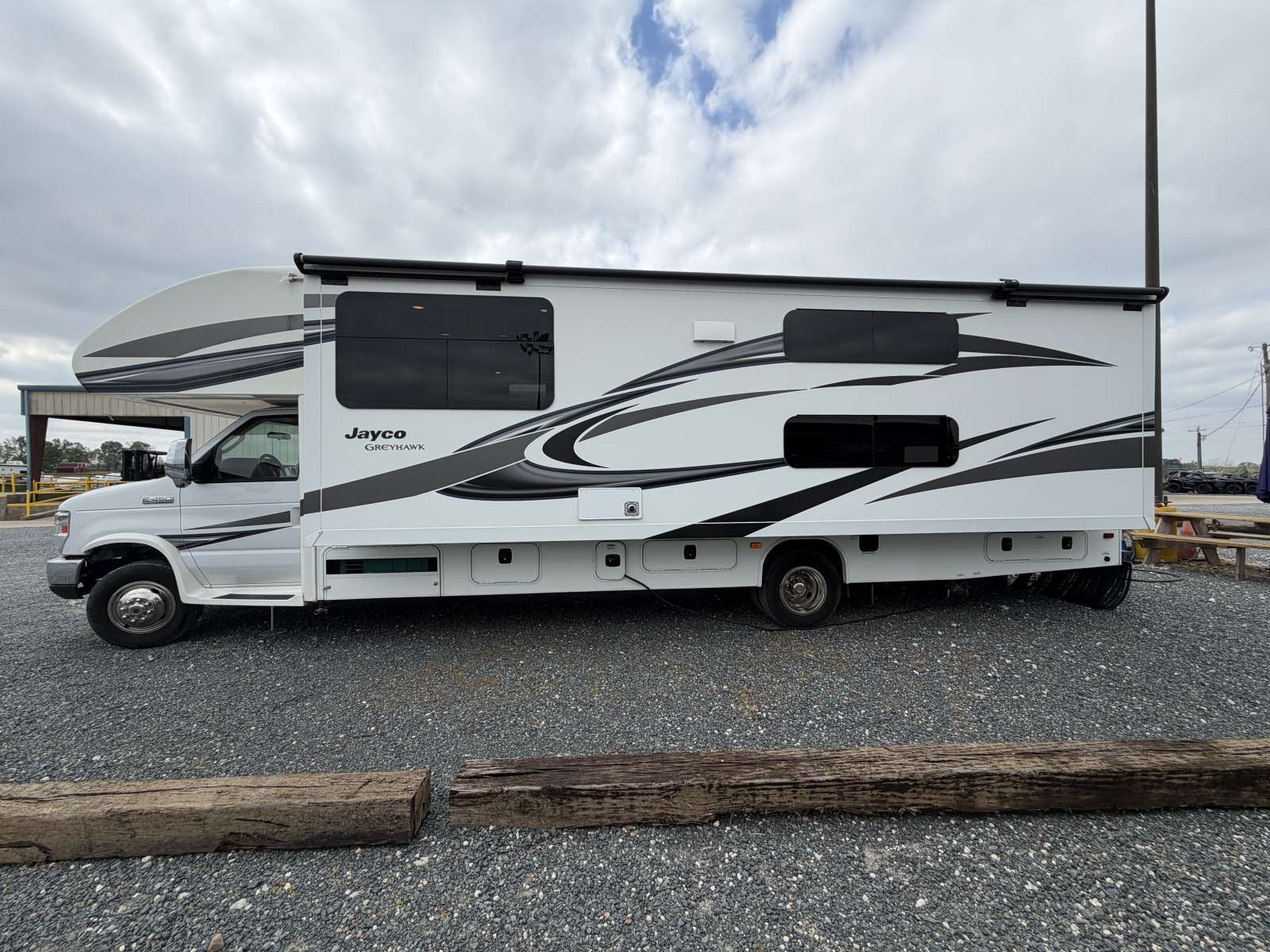 2019 Jayco Greyhawk 31F - Image 4