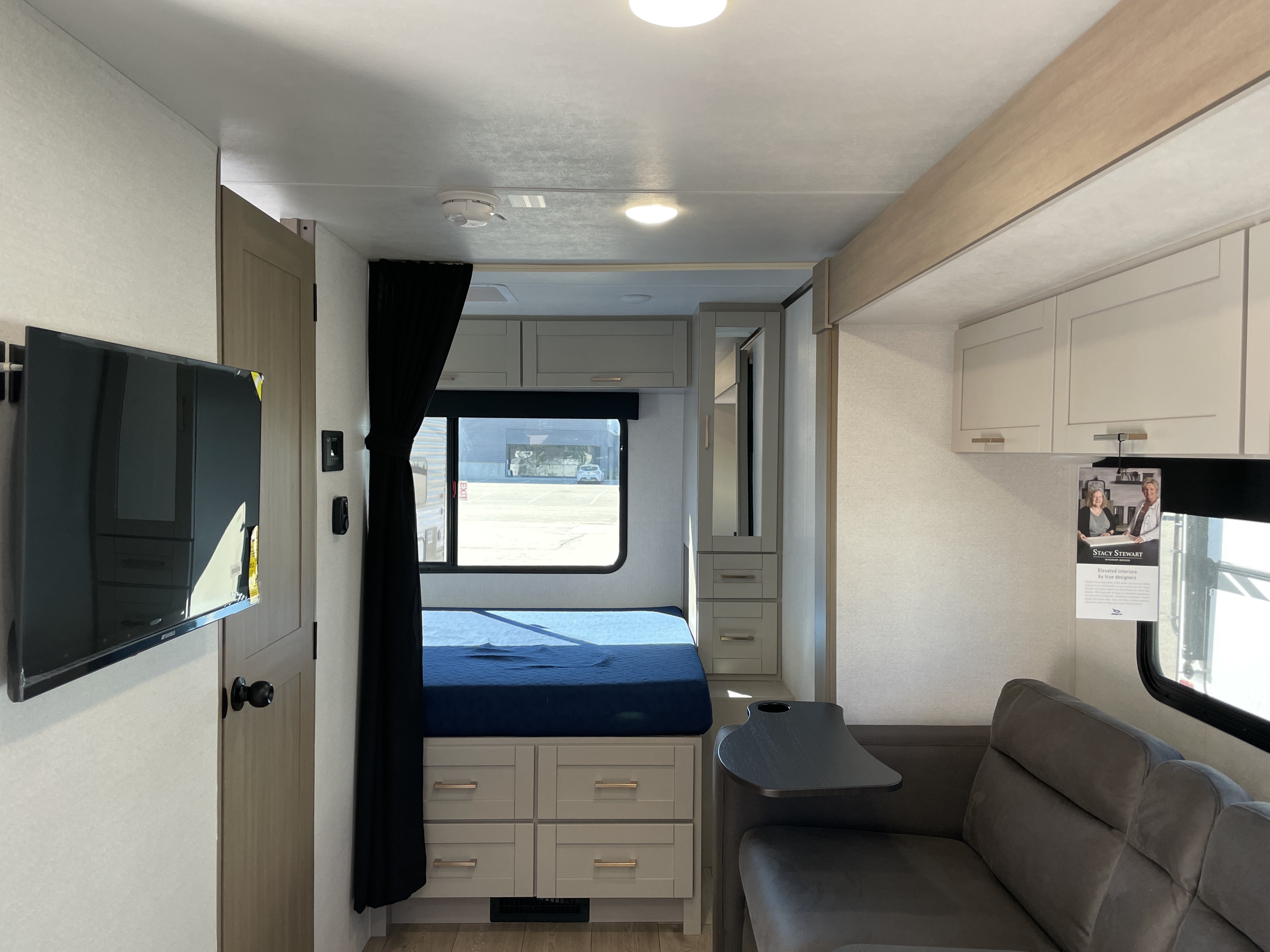 2027 Jayco Jay Feather Air 17FK - Image 9