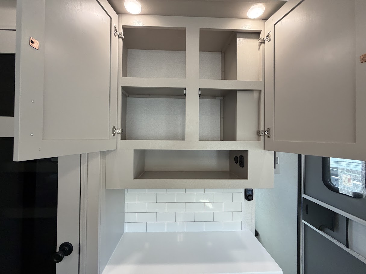 2027 JAYCO NORTH POINT 361RLBH - Image 31