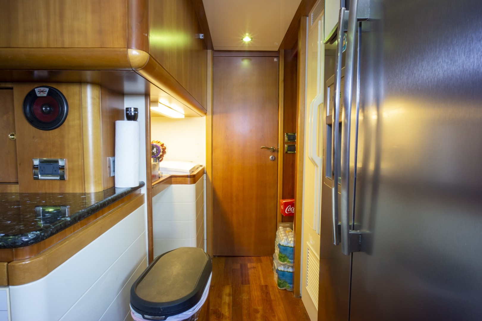 2000 Ferretti Yachts Custom Line 94 - Image 19