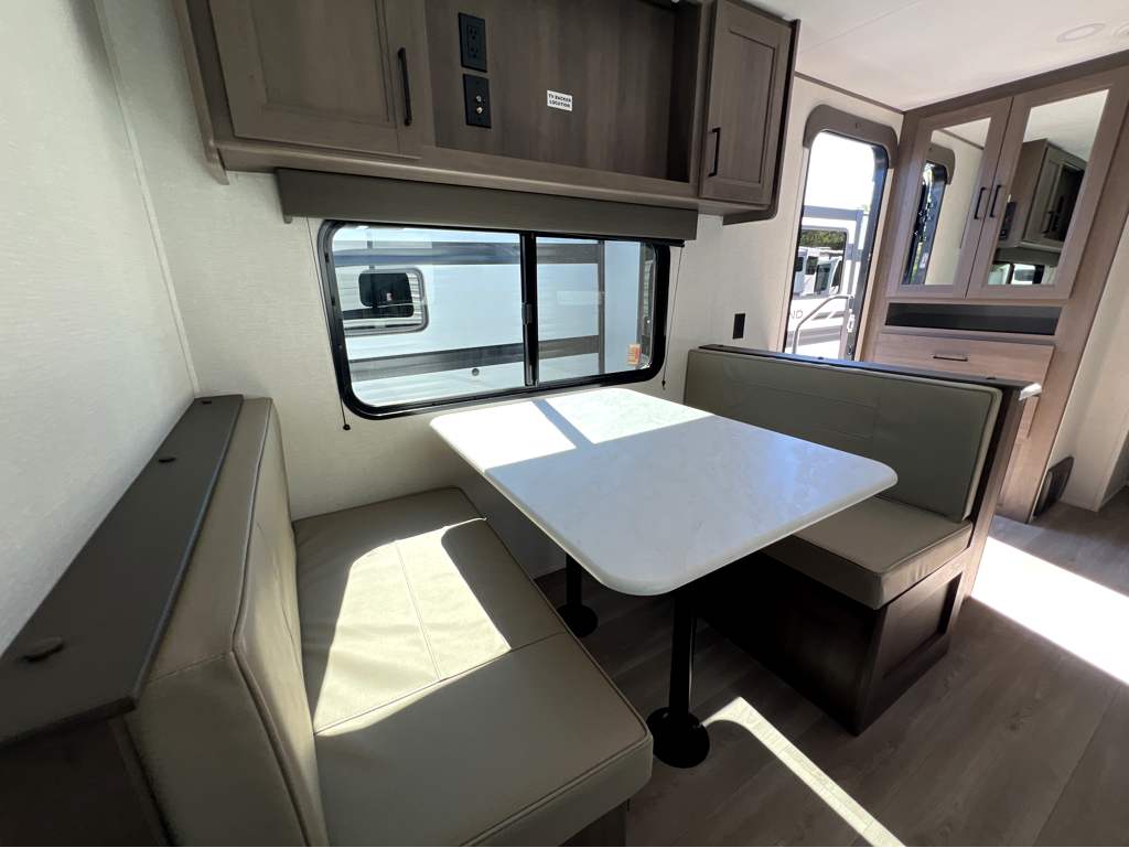 2026 GRAND DESIGN TRANSCEND 25MLX - Image 6