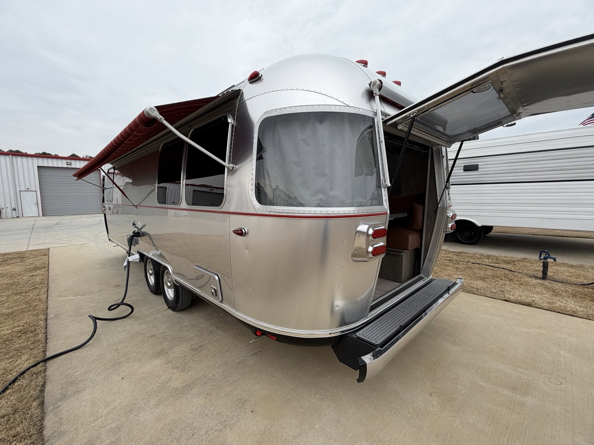 2026 AIRSTREAM STETSON + 6666 27FBQ - Image 8