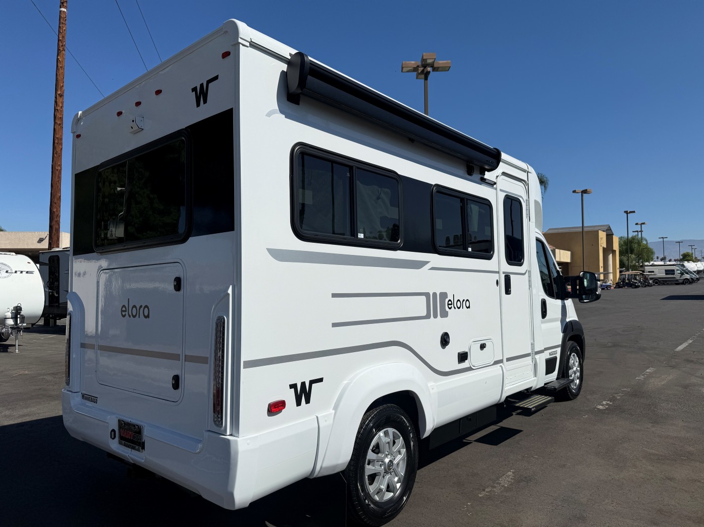 2027 Winnebago Elora 19DC - Image 7