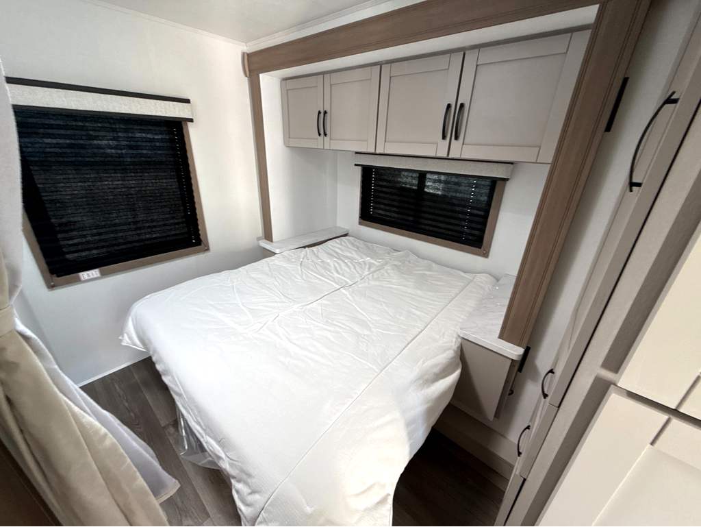 2027 JAYCO REDHAWK SE 22C - Image 9