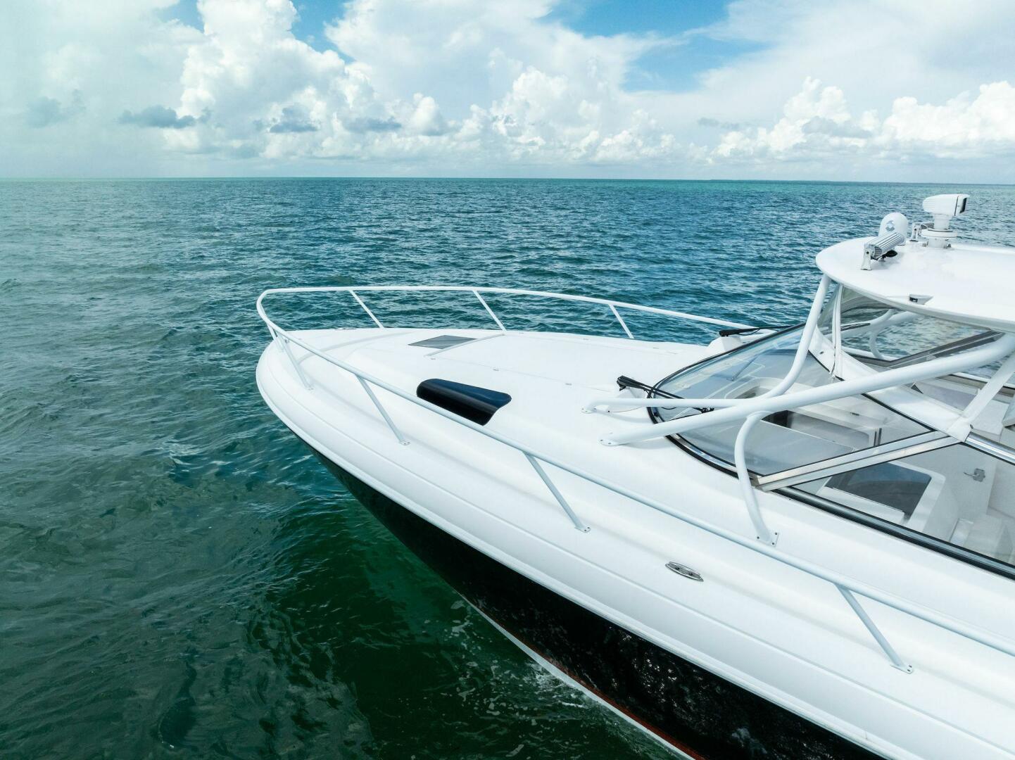 2018 Intrepid 430 Sport Yacht - Image 7