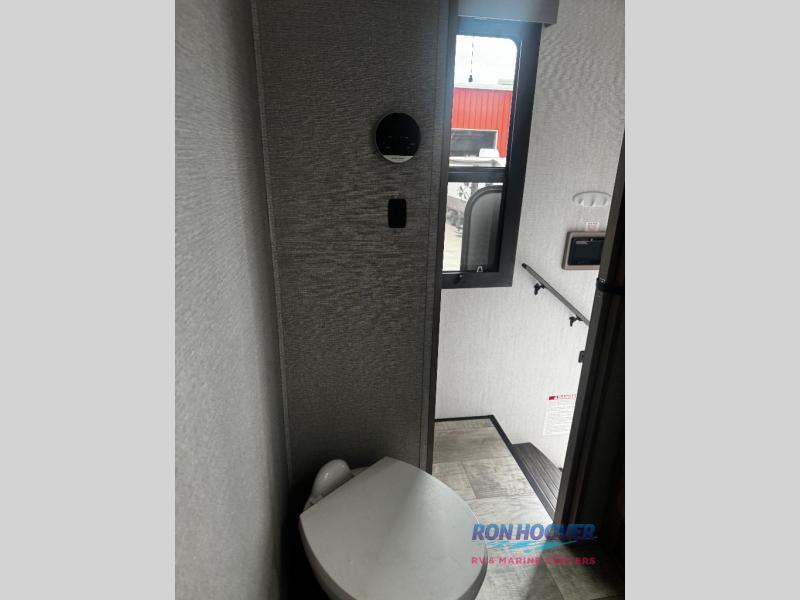 2023 GRAND DESIGN 395 - Image 20