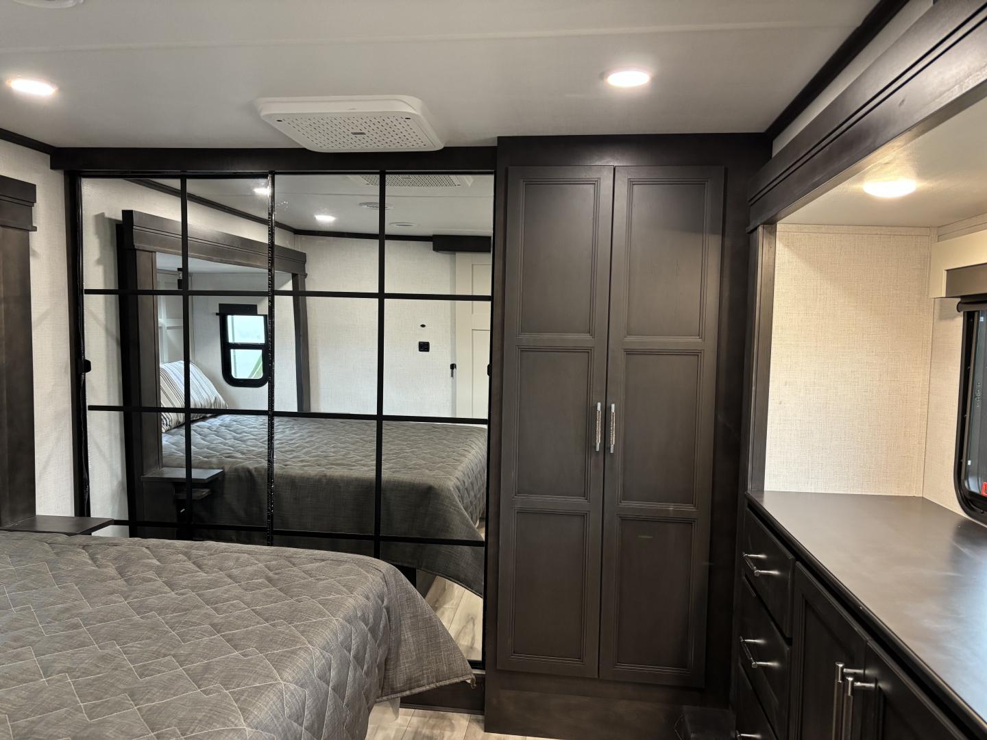 2026 Keystone Alpine 3303CK - Image 31