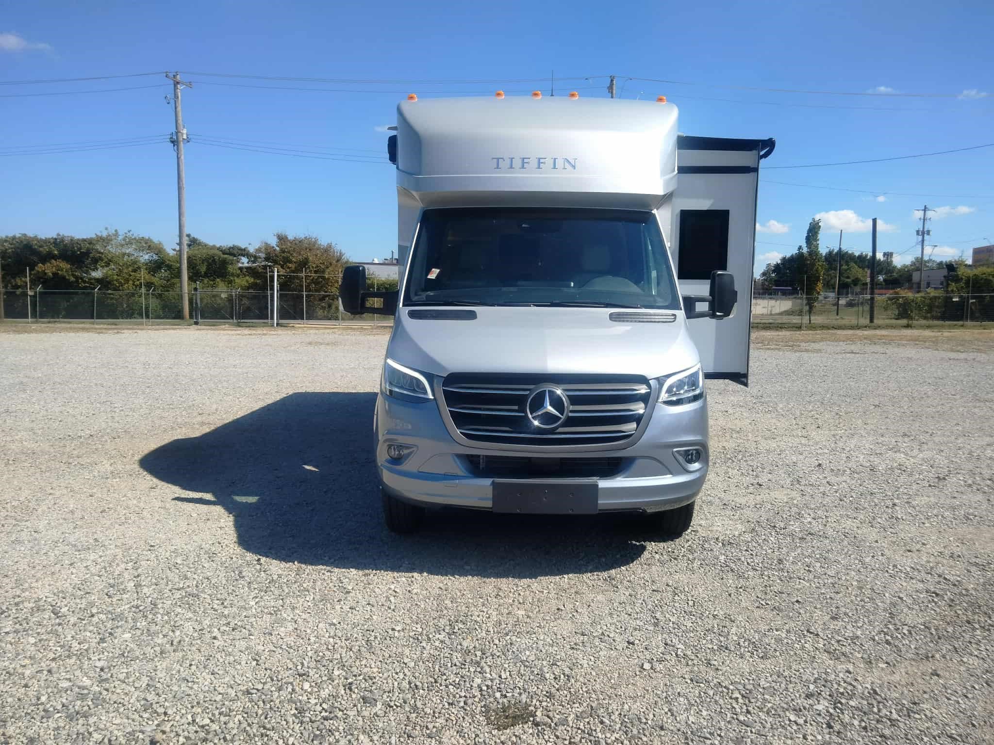 2026 TIFFIN WAYFARER 25 XLW - Image 2