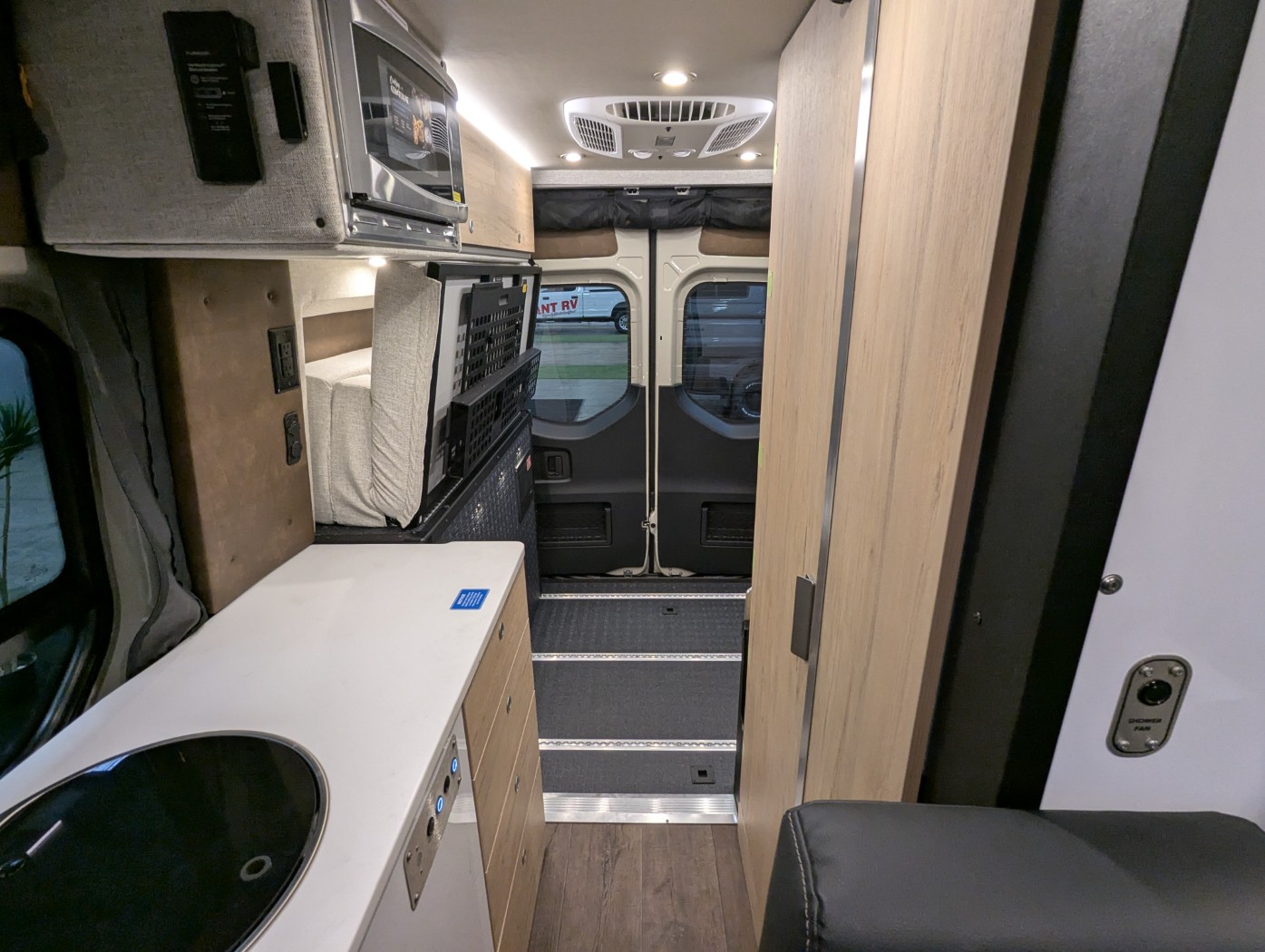 2026 Storyteller Overland CLASSIC MODE XO - Image 23