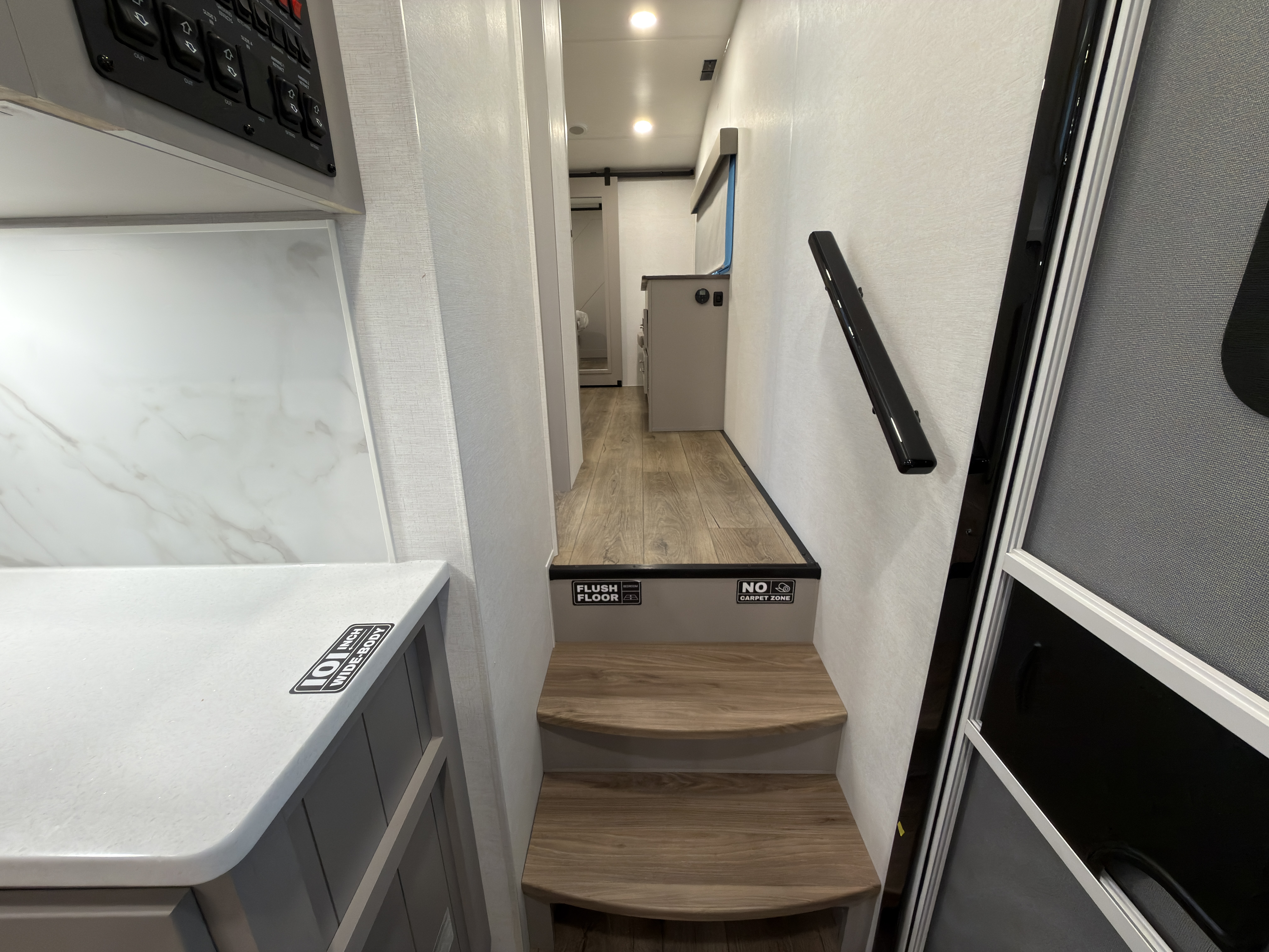 2026 Alliance RV Avenue 32RLS - Image 15