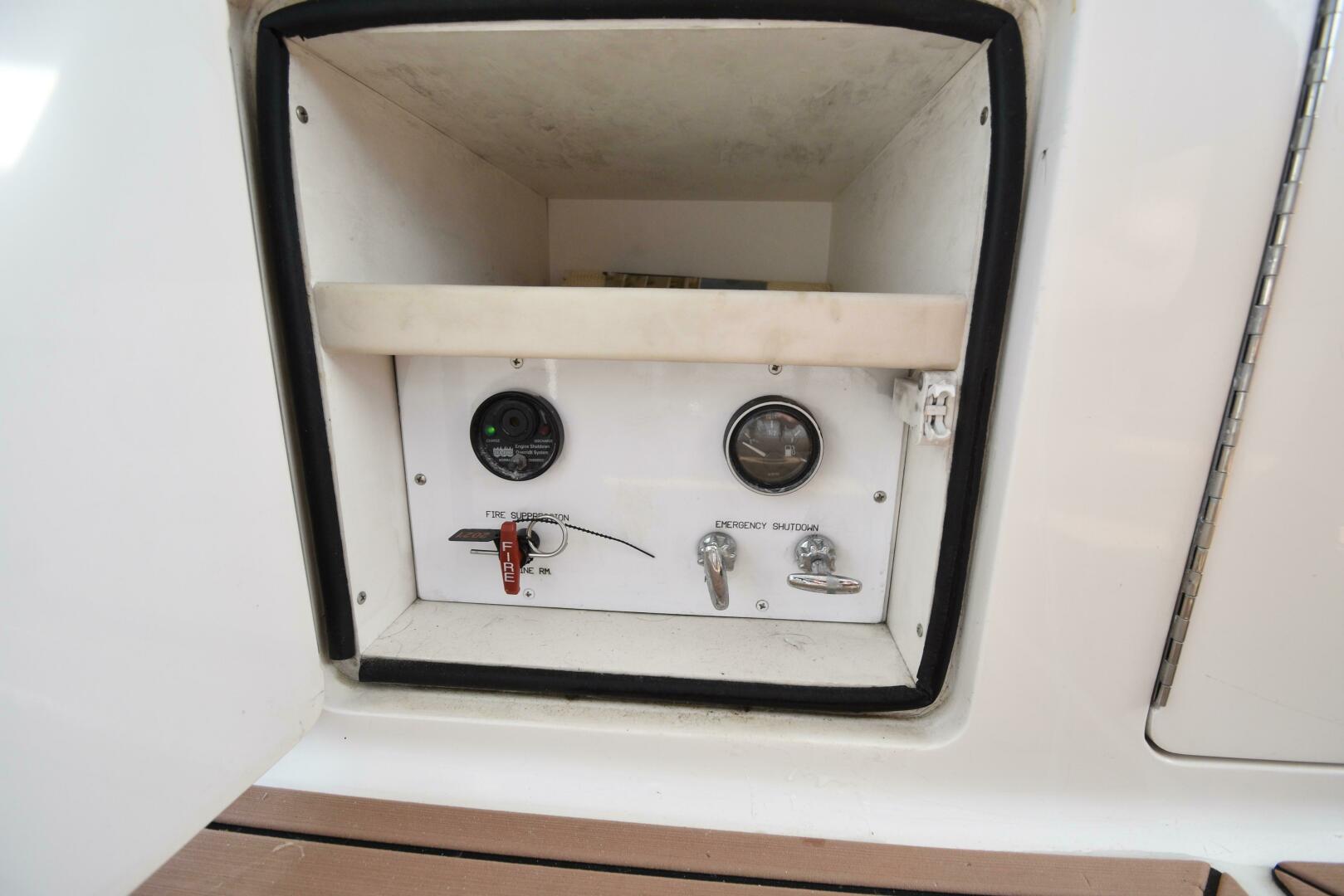 2003 Viking 45 Express - Image 20