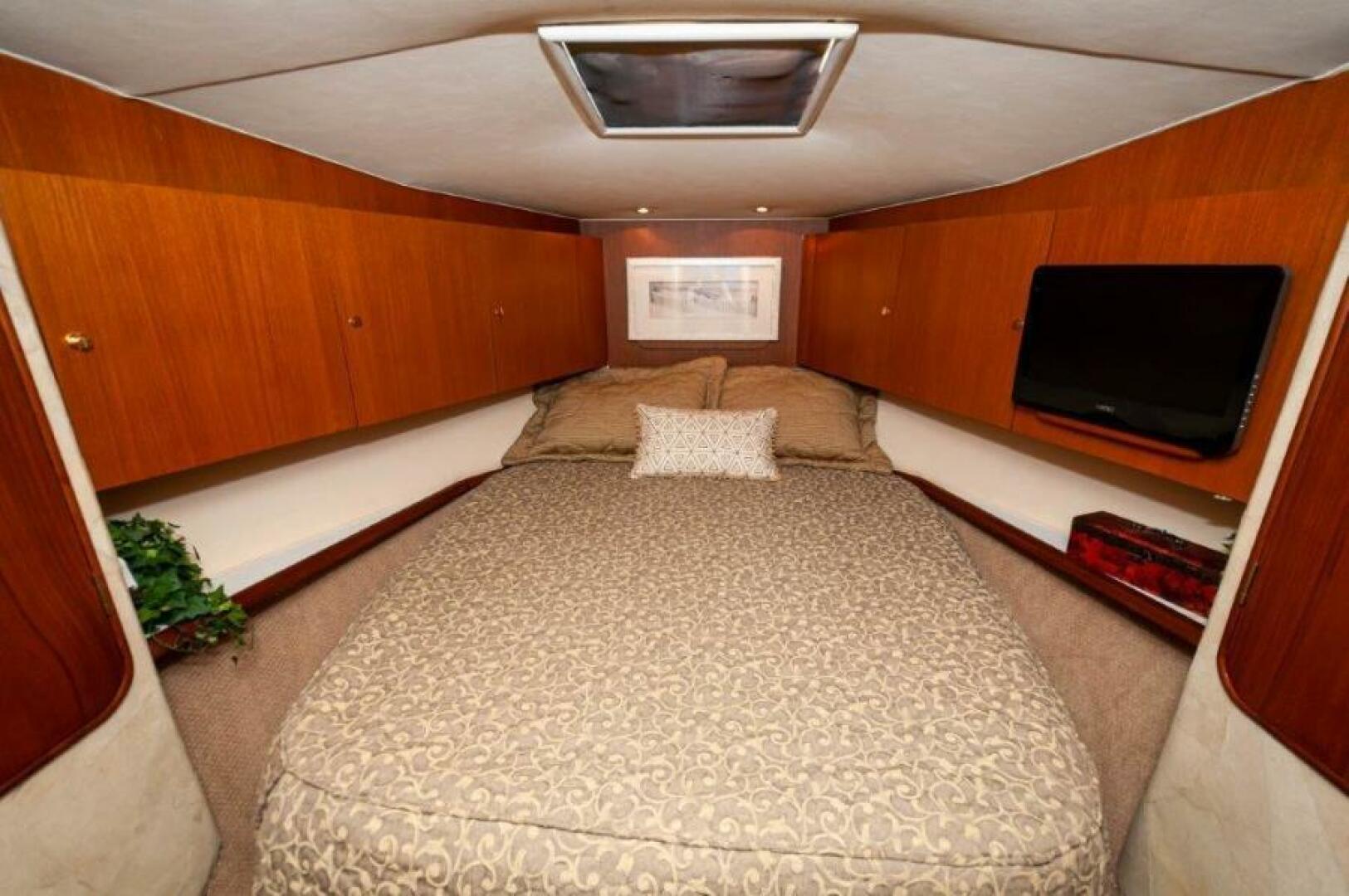 1998 Ocean 48 Super Sport - Image 21