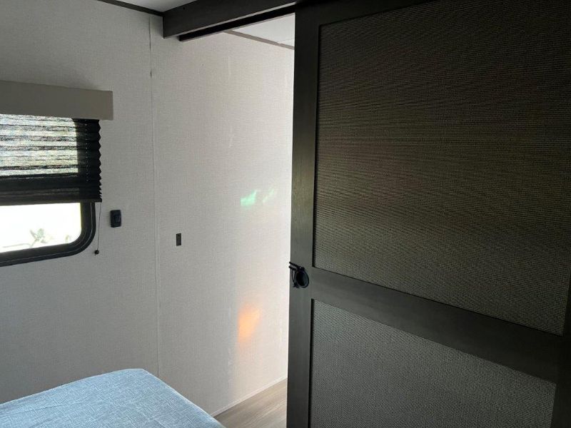 2025 Grand Design Transcend 295QBT - Image 14