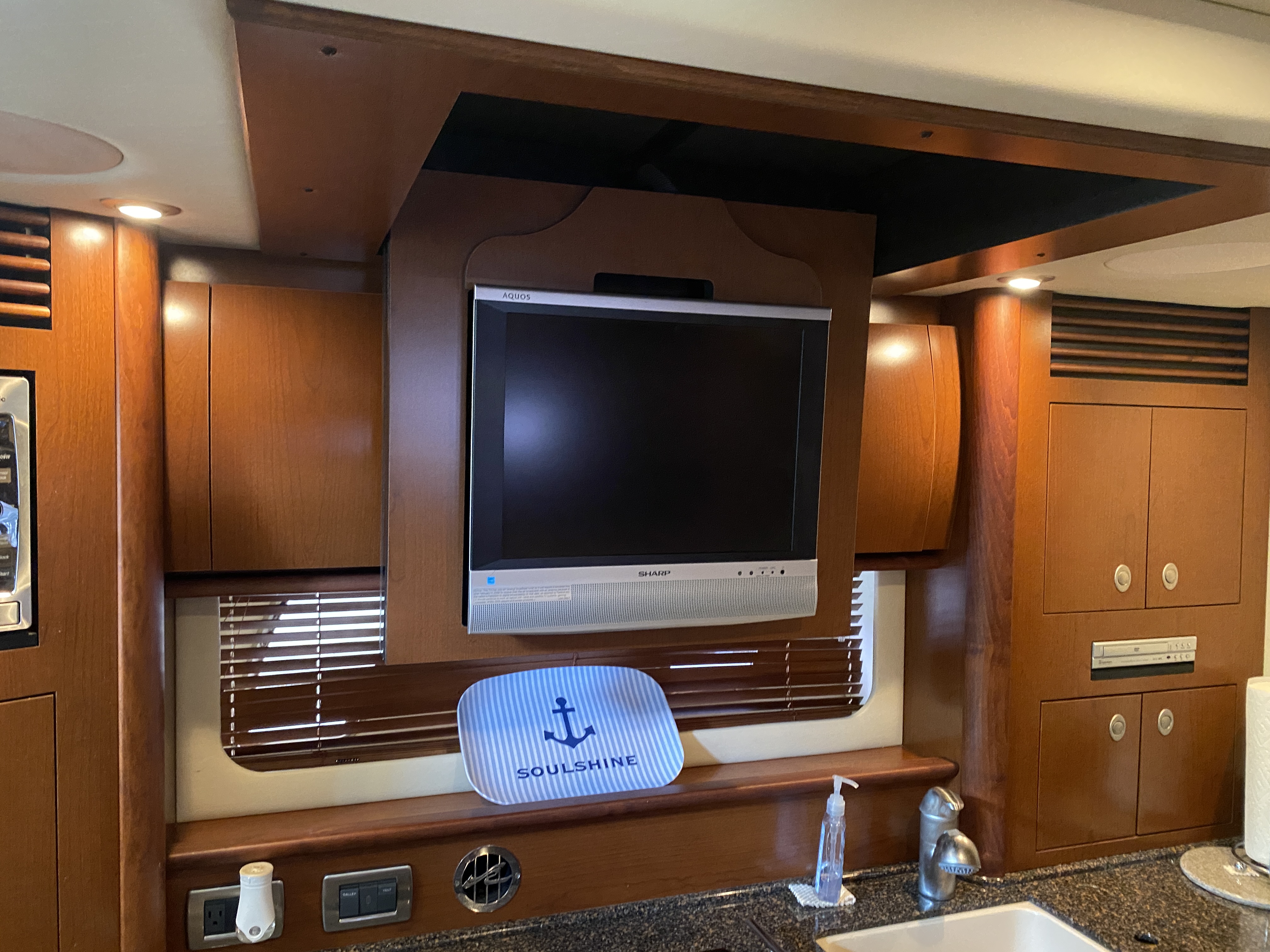 2007 Sea Ray 40 Sundancer - Image 24