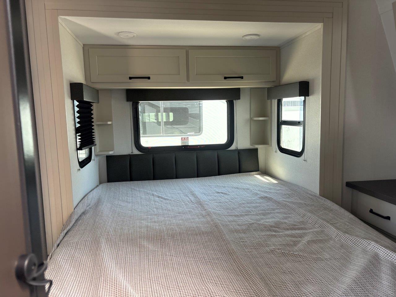 2026 Grand Design Momentum G-Class 21G - Image 19