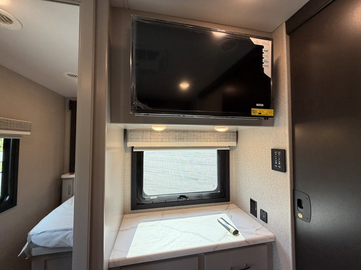 2026 THOR MOTOR COACH MAGNITUDE GRAND X32 - Image 72