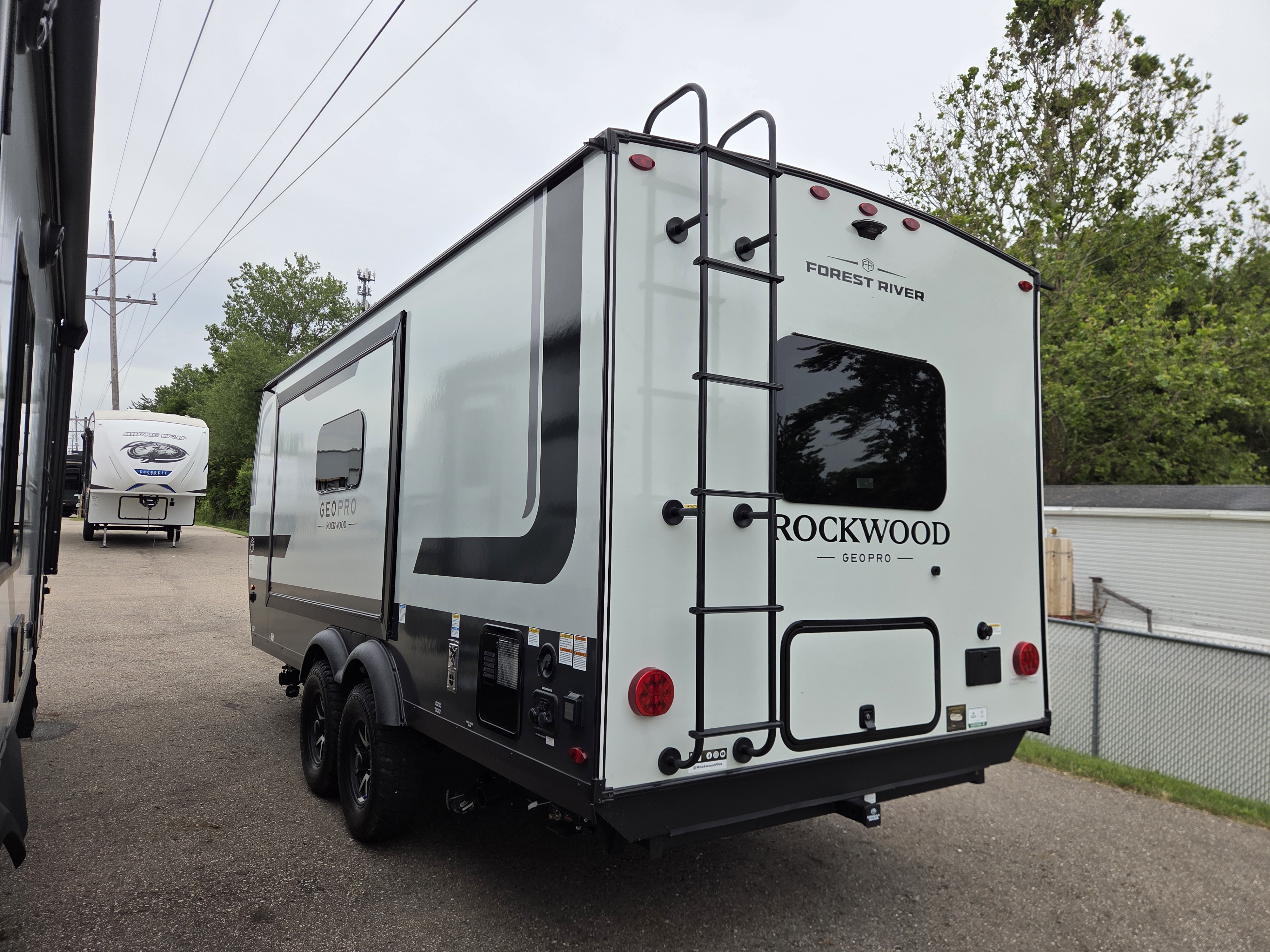 2027 Forest River Rockwood Geo Pro 20SFK - Image 3