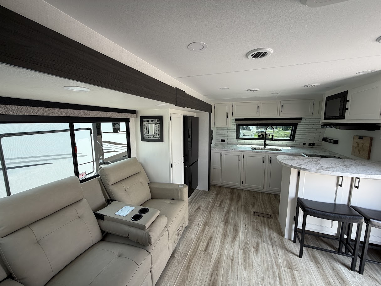 2027 VENTURE RV STRATUS 262VFK - Image 46