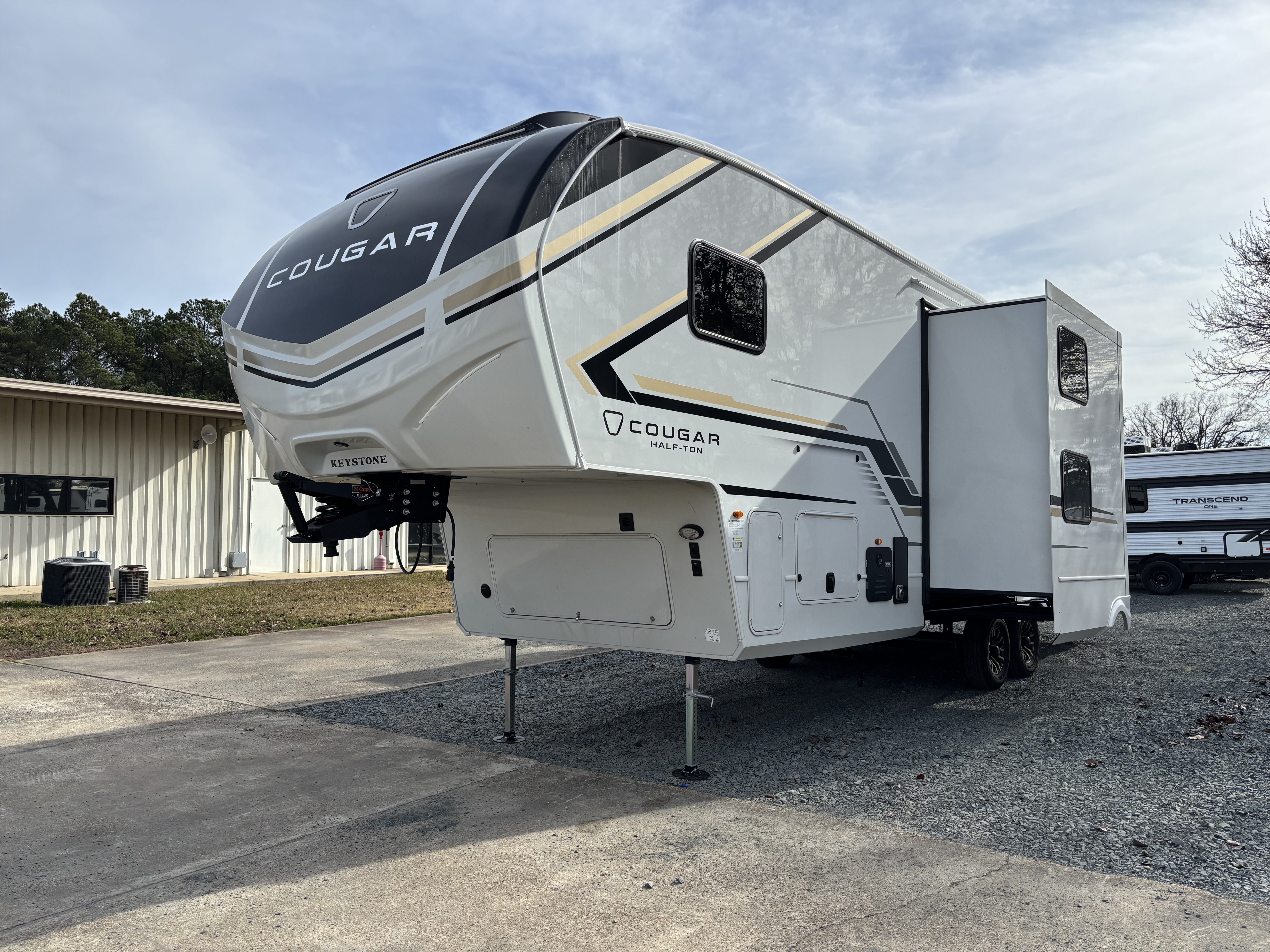 2026 Keystone Cougar Half-Ton 29MBD - Image 5