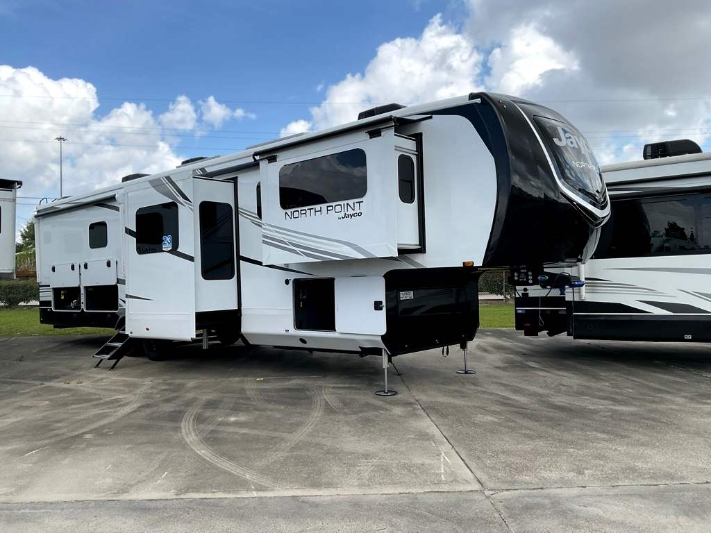 2026 JAYCO NORTH POINT 382 FLRB - Image 3