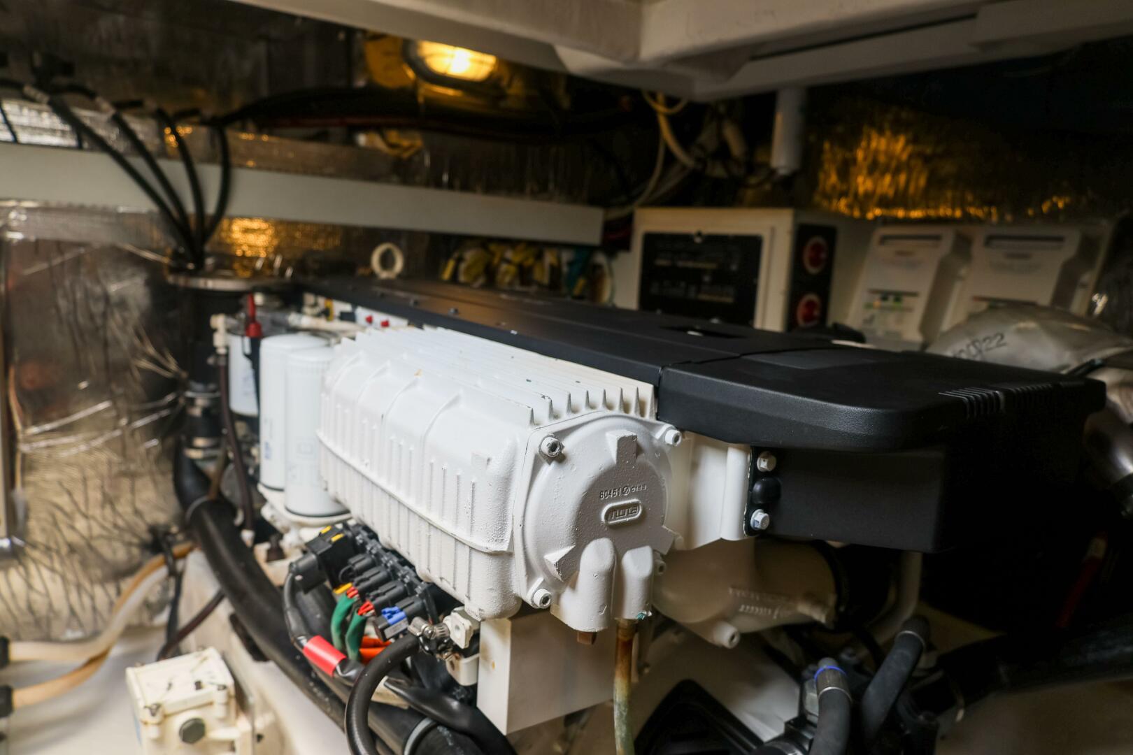 2014 Cruisers Yachts 45 Cantius - Image 68