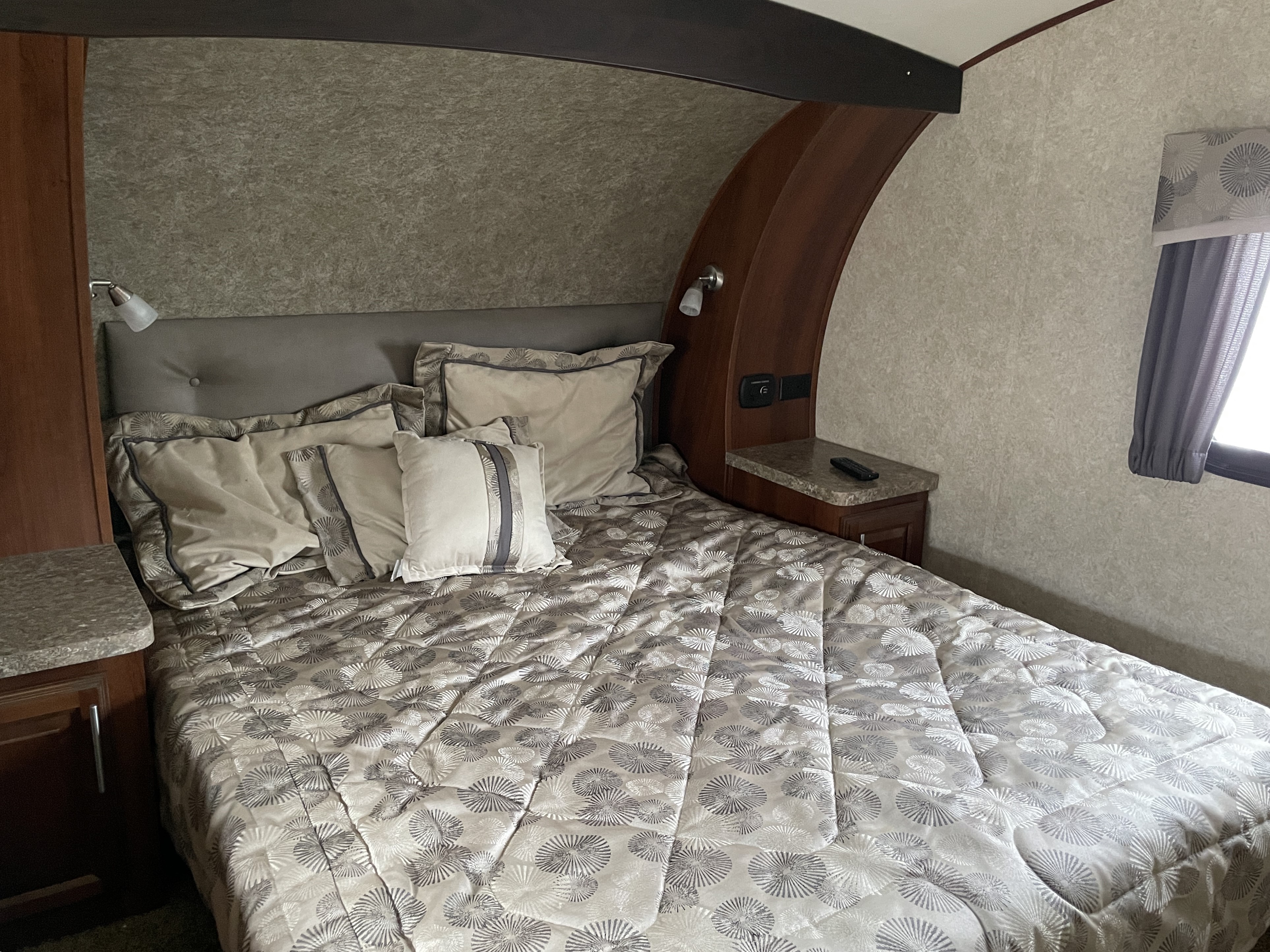2015 Forest River Wildcat 295RSX - Image 21