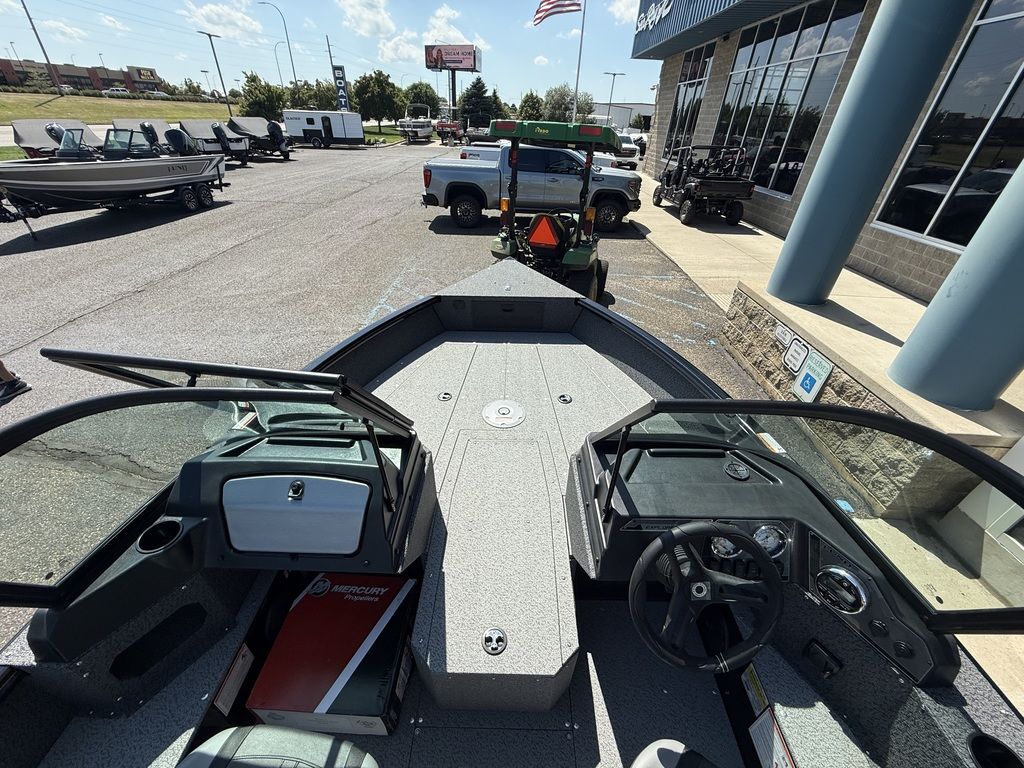 2026 Lund 1800 Explorer Sport - Image 8