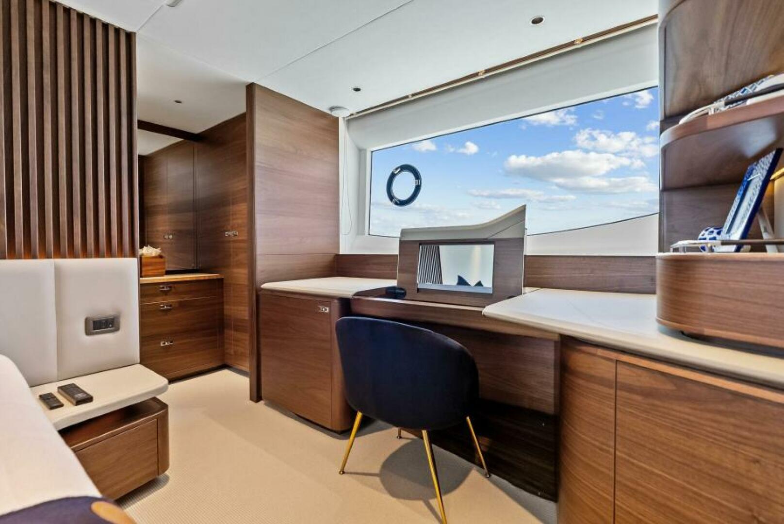 2024 Princess Y72 Motor Yacht - Image 32