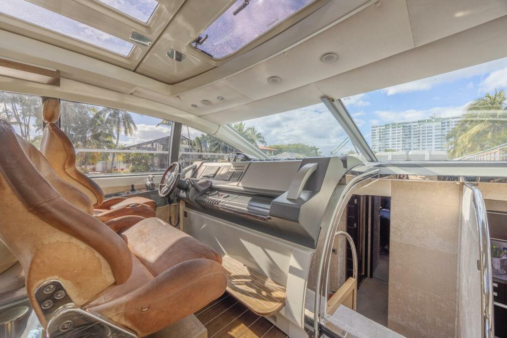 2009 Azimut 68S - Image 13