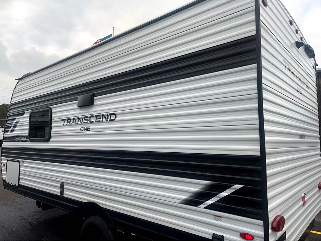 2026 GRAND DESIGN TRANSCEND 151RB - Image 5