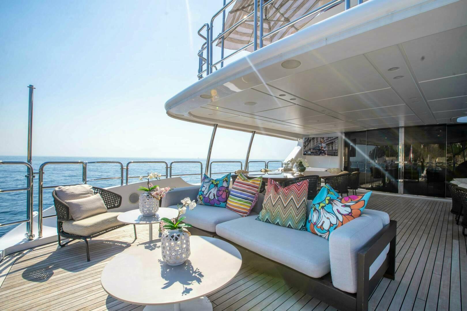 2015 Benetti Benetti Classic 121 - Image 17