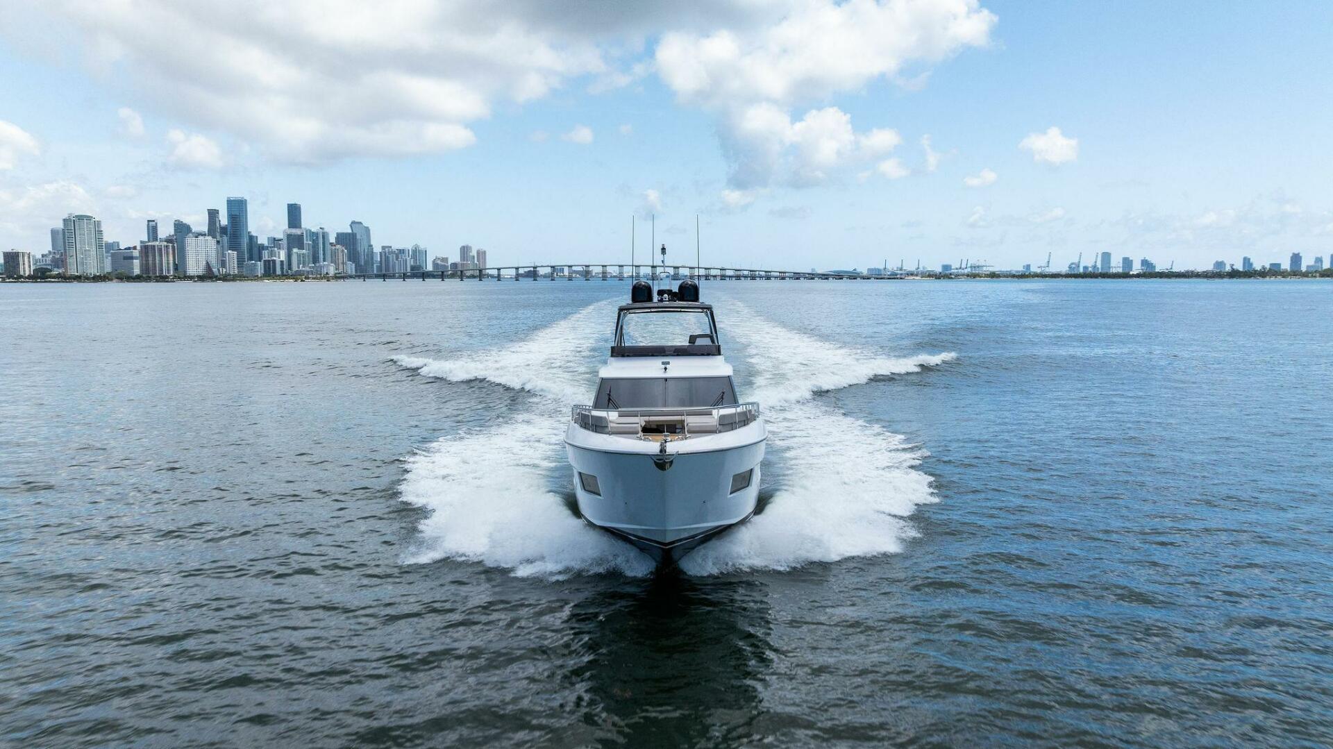 2023 Ferretti Yachts 670 - Image 3