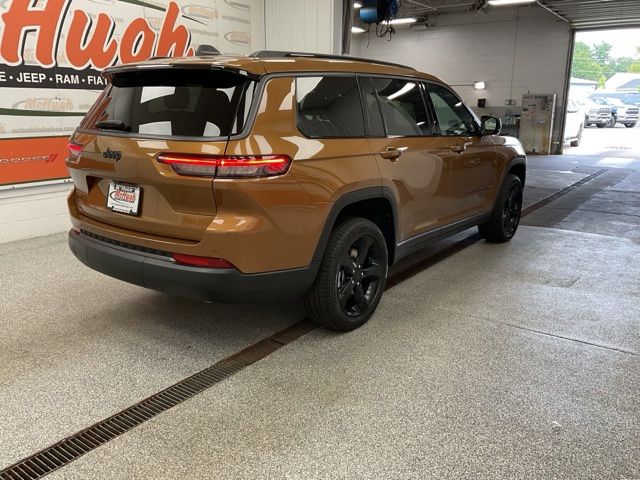 2026 Jeep Grand-Cherokee-L Laredo Altitude 4x4 - Image 7