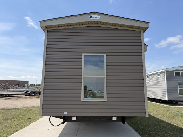 2027 KROPF LAKESIDE 8182WD - Image 4