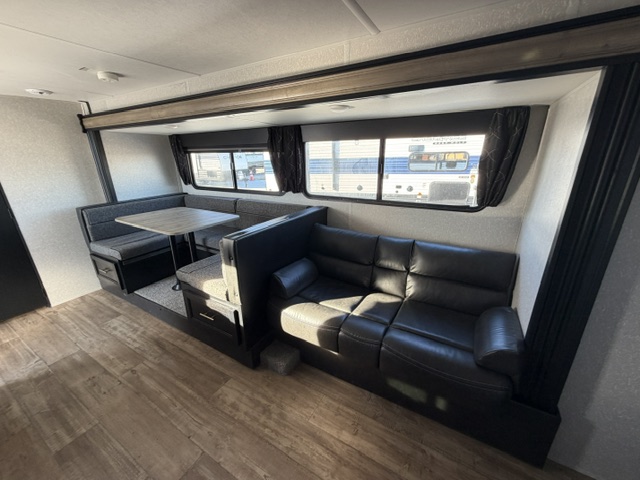 2022 CHEROKEE GREY WOLF 29TE - Image 12
