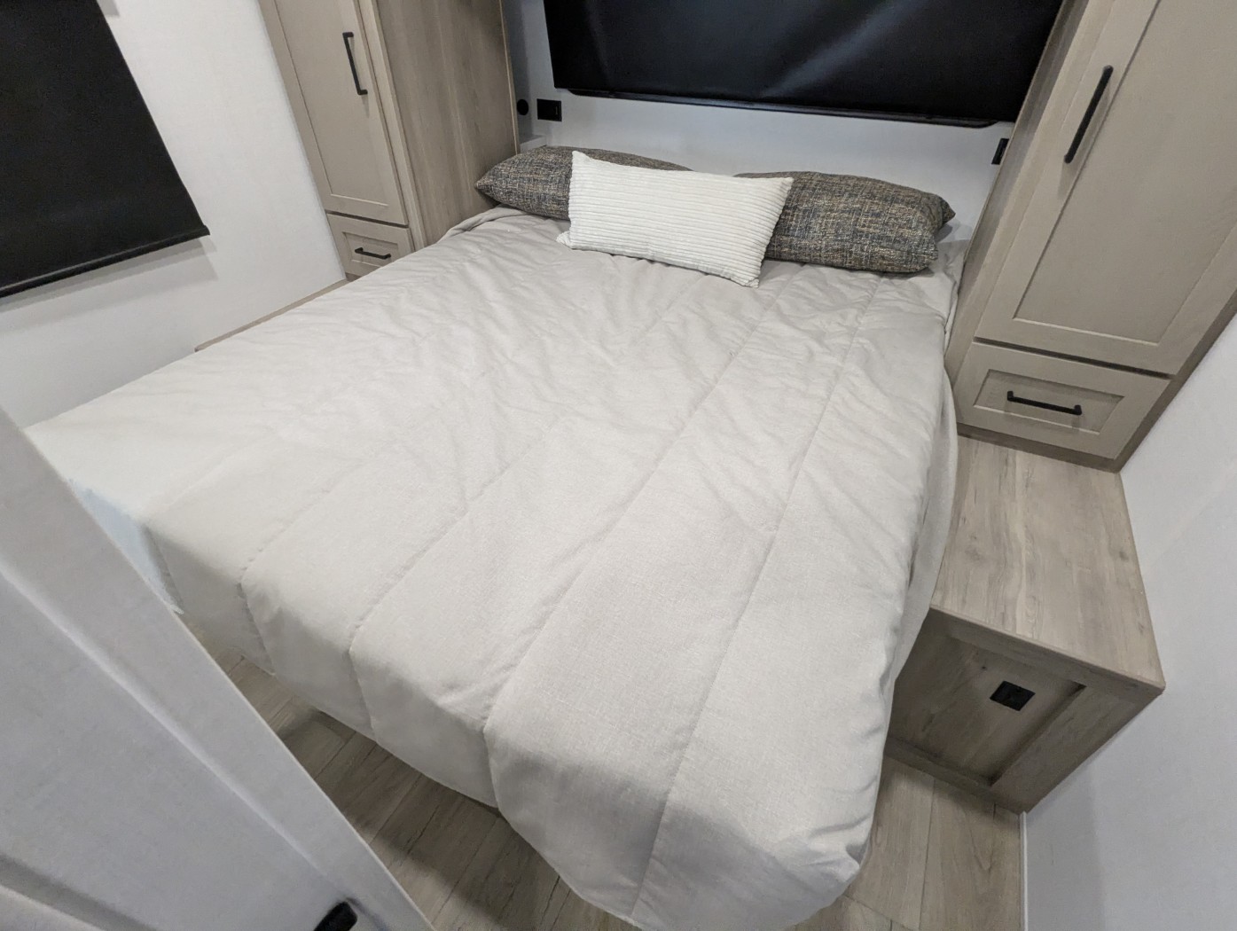 2026 Forest River Rockwood Mini Lite 2520BH - Image 7