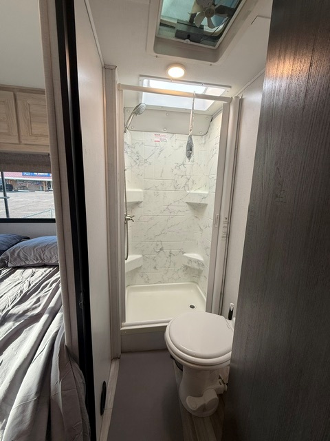 2023 Forest River Sunseeker LE 2350LE - Image 11