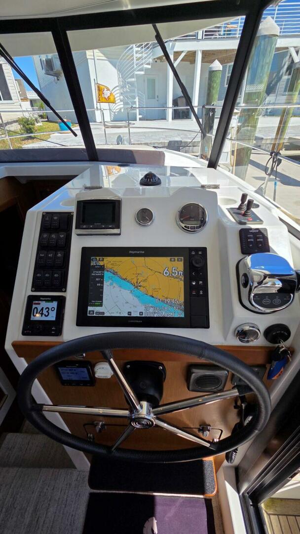 2019 Beneteau Swift Trawler 35 - Image 40