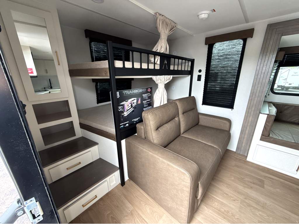 2026 GRAND DESIGN TRANSCEND 265BHT - Image 9
