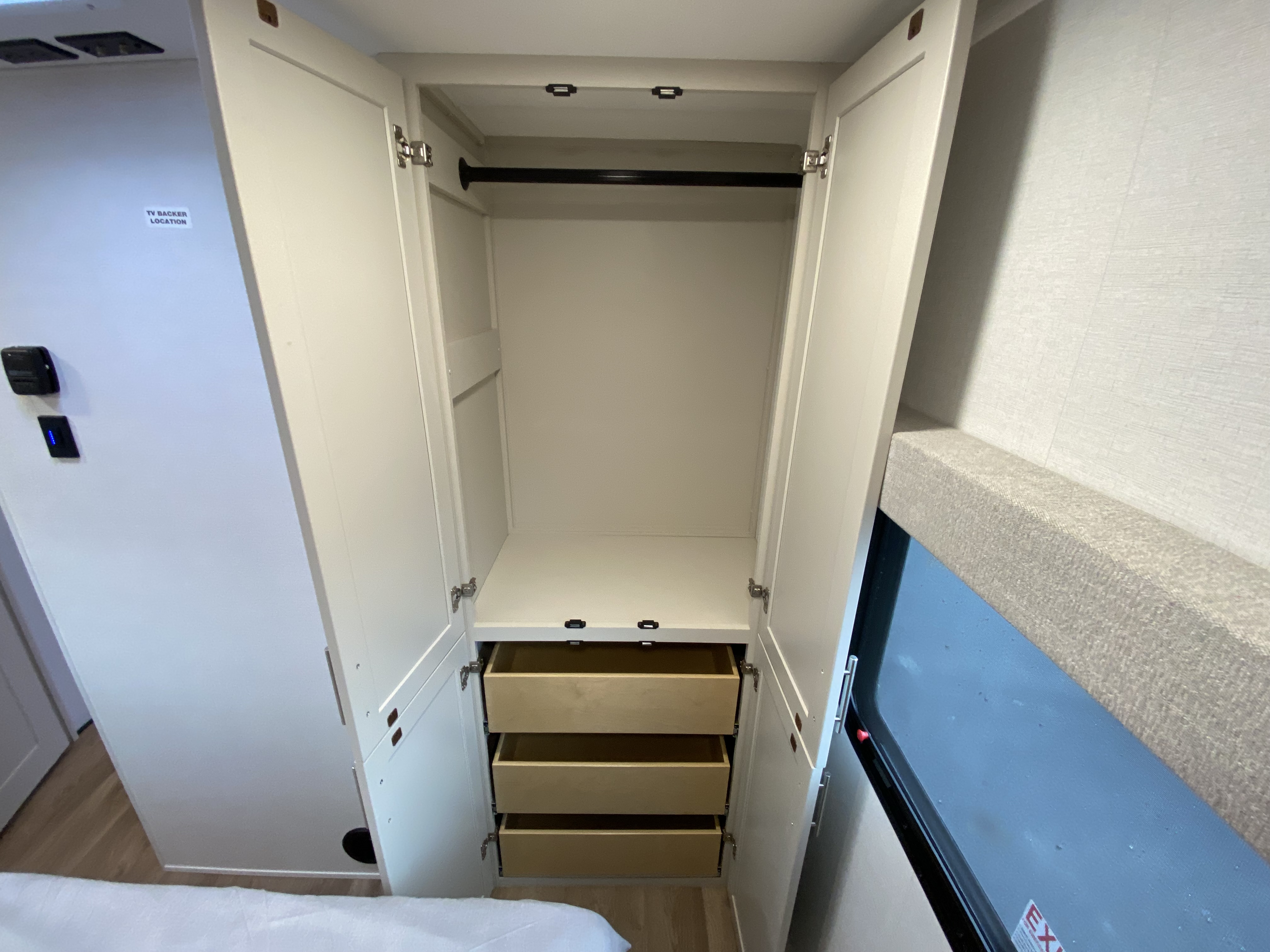 2027 Alliance RV Avenue 29RL - Image 24
