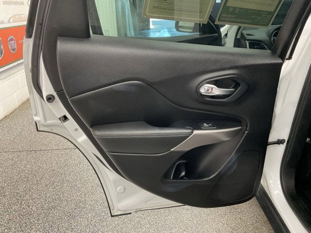 2021 Jeep Cherokee Utility 4D Trailhawk 4WD V6 - Image 21