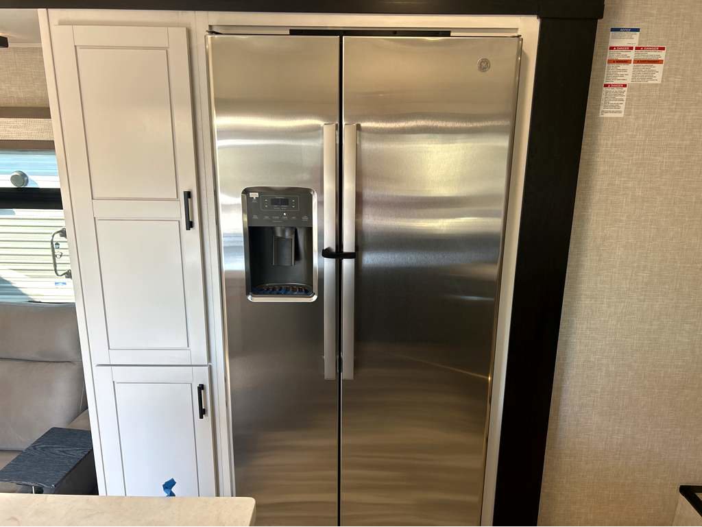 2025 JAYCO SEISMIC 4113 - Image 17