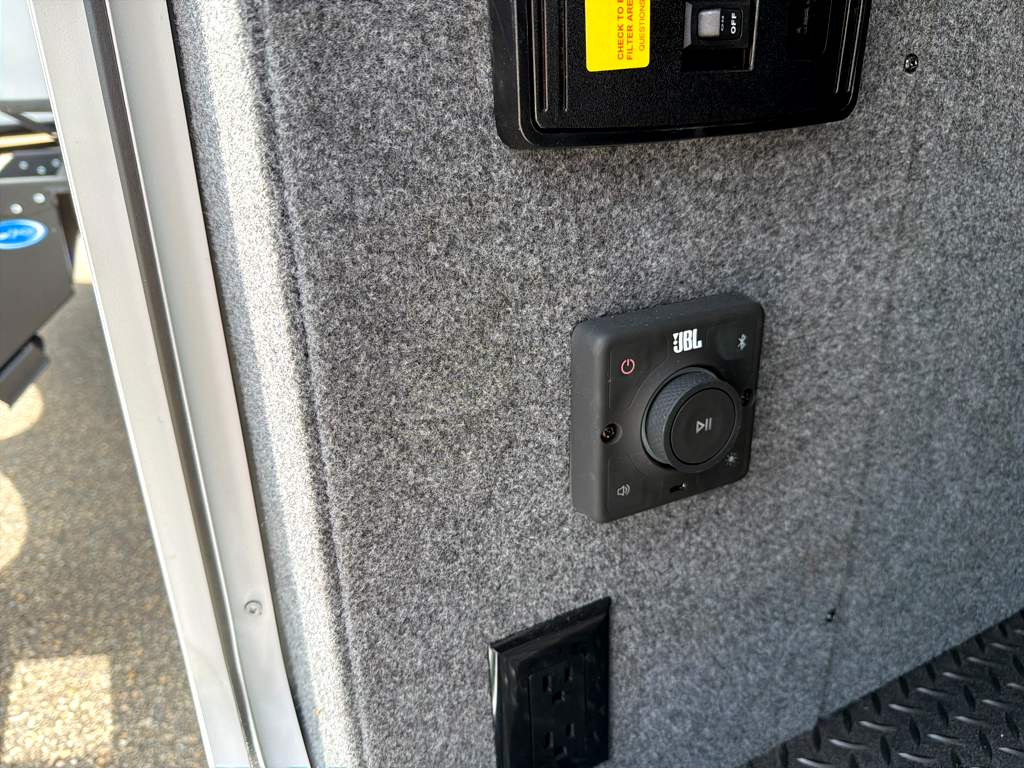 2025 JAYCO PINNACLE 32RLTS - Image 9