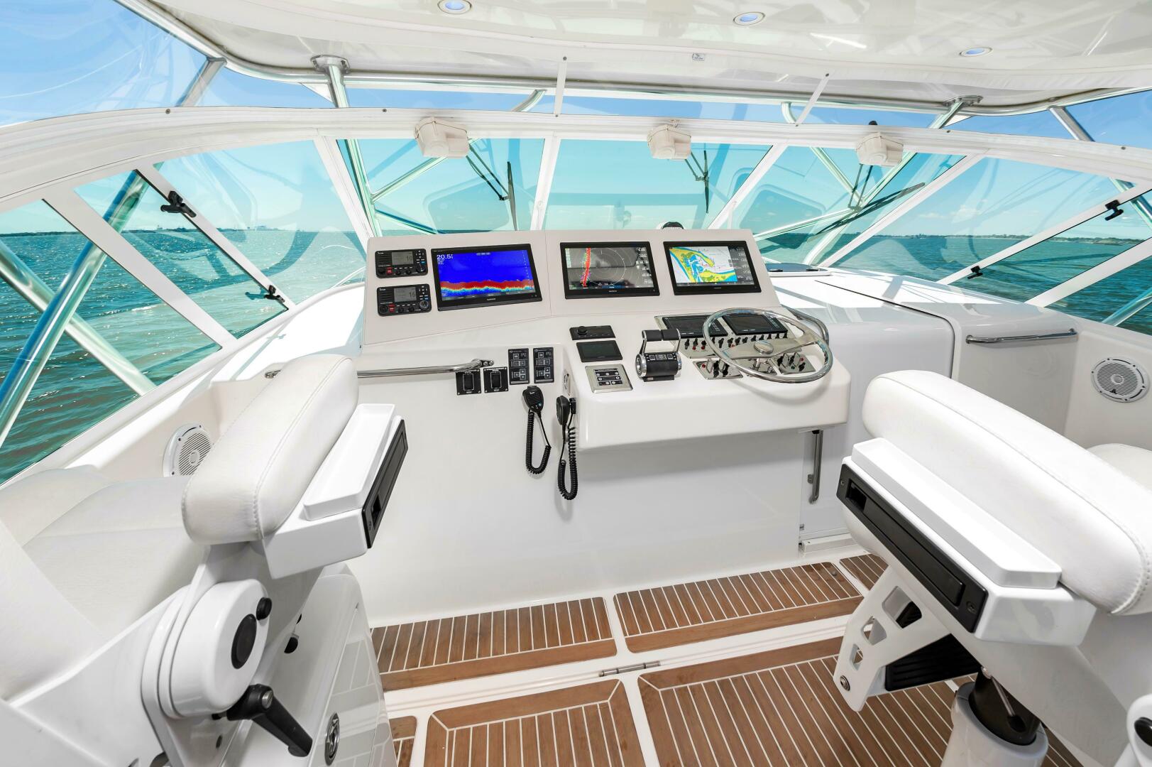 2008 Cabo 40 Express - Image 22
