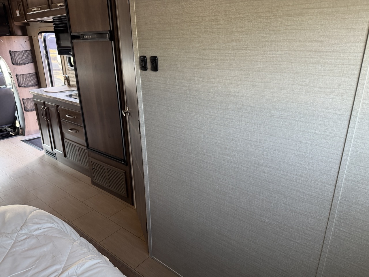 2018 Jayco Melbourne Prestige 24LP - Image 15