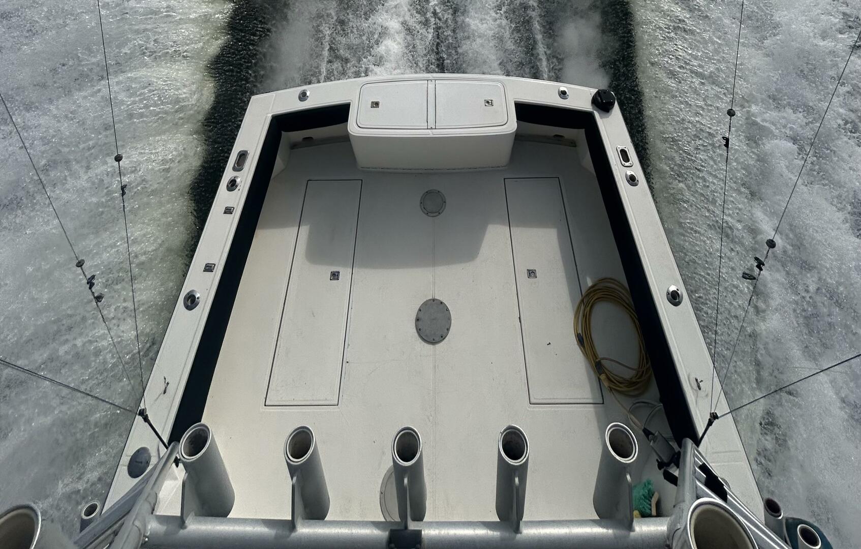 1995 Carolina Classic 28 Express - Image 6