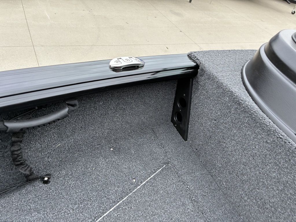 2026 Lund 2075 Impact XS Sport - Image 31