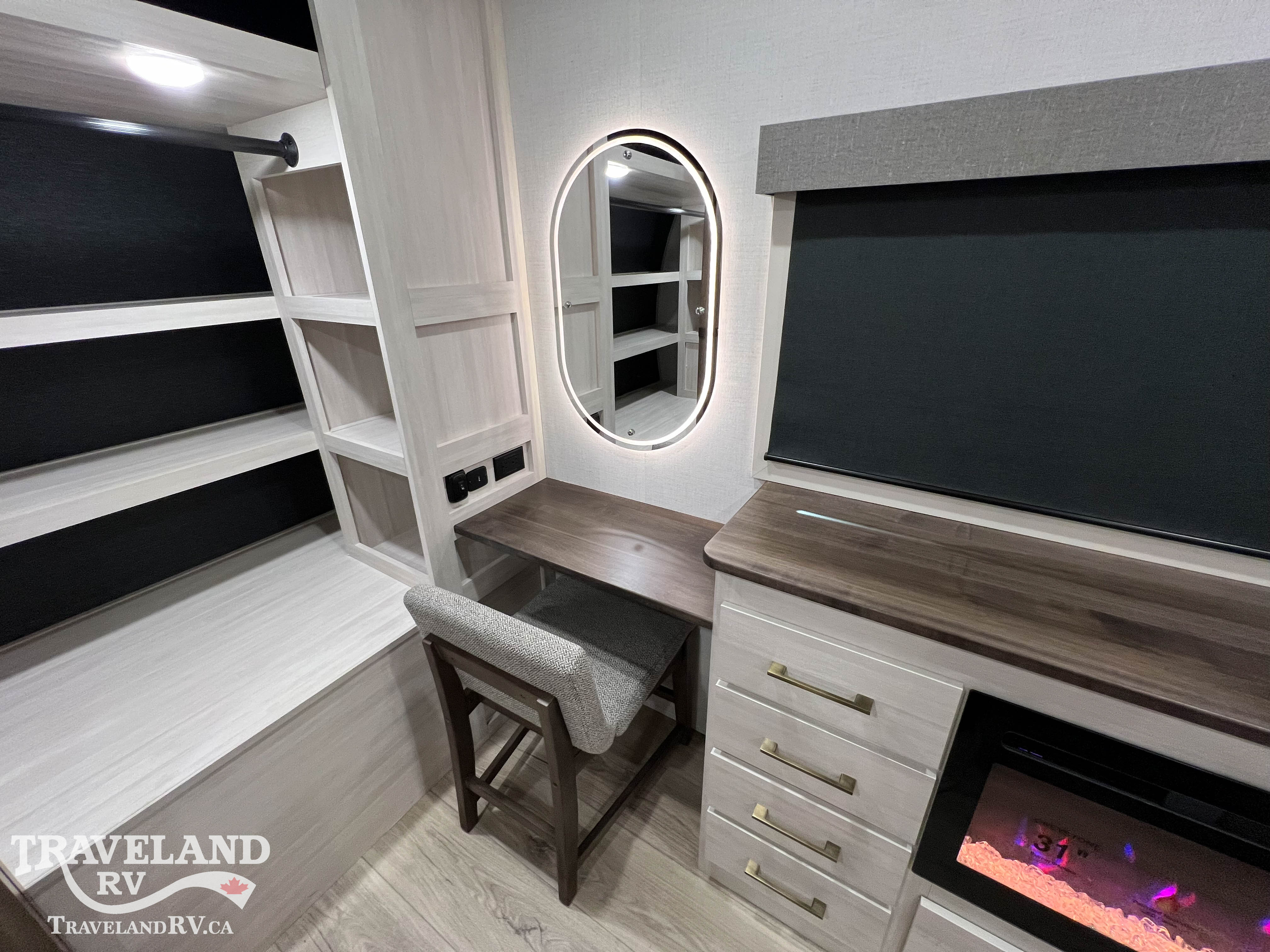 2026 Forest River Grand Surveyor 305RLBS - Image 34